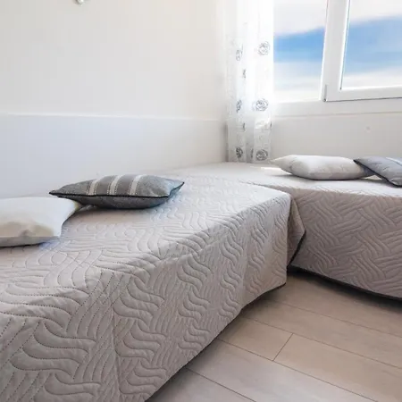 公寓 Cappuccini Appartments 佩斯基耶拉德加达